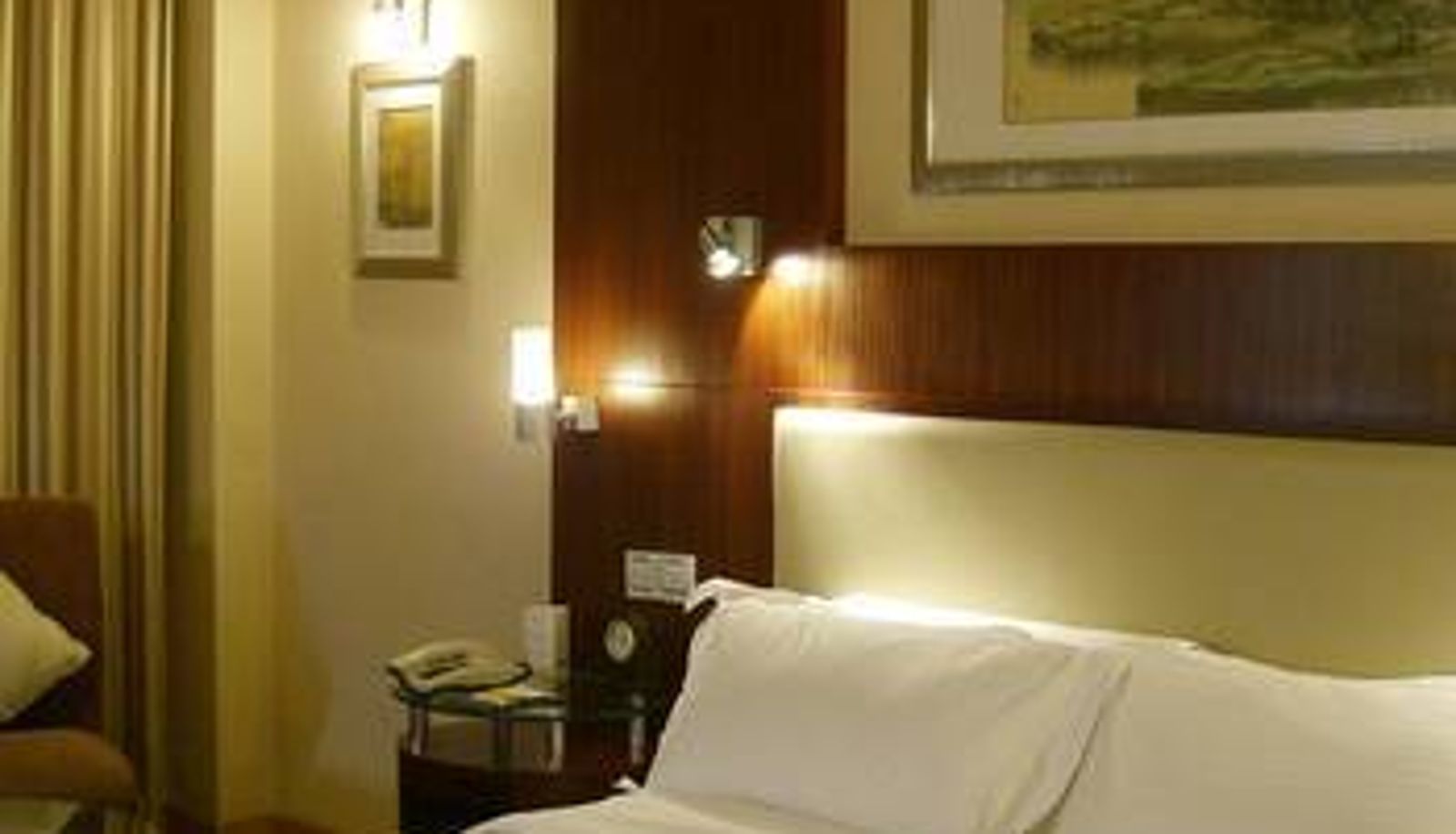 Room - Red Crowned Crane Hotel - Qingdao