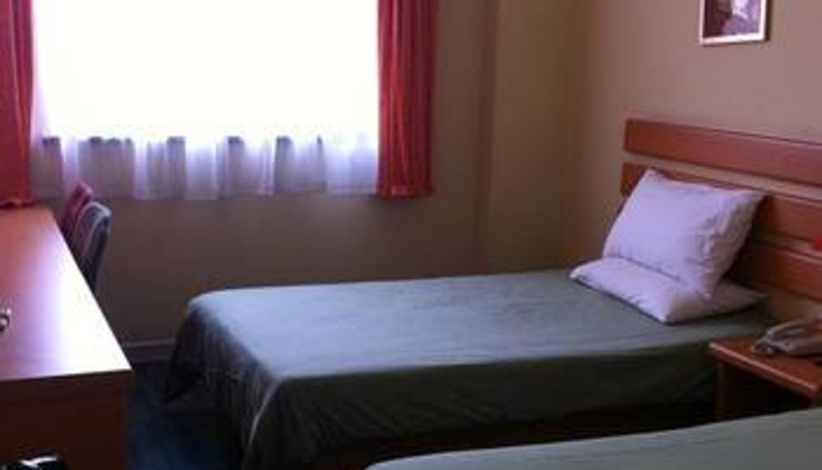 Room - Home Inn Hotel