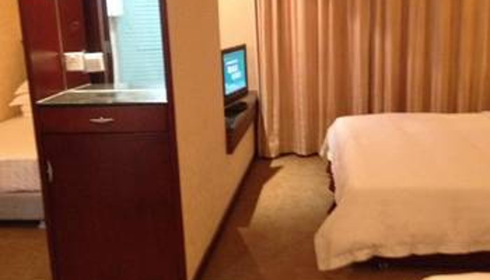 Room - Friendship Hotel