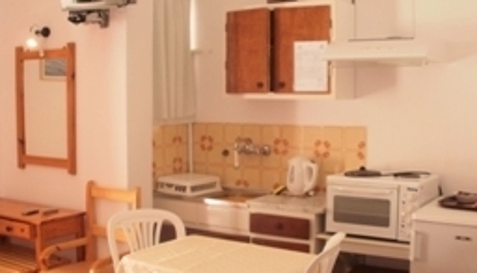 Coin cuisine dans la chambre - Skevoulis Studios