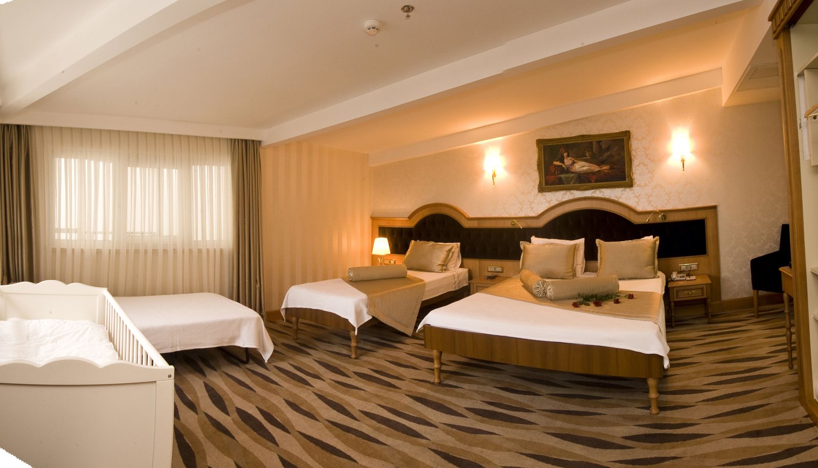 Vierbettzimmer - Aprilis Hotel