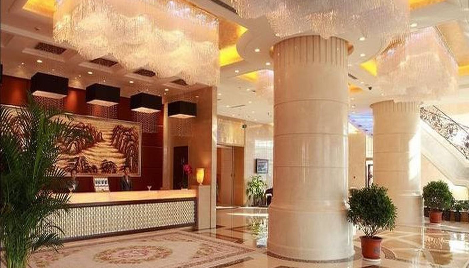 Lobby - Xingtai Phoenix Hotel - Hohhot