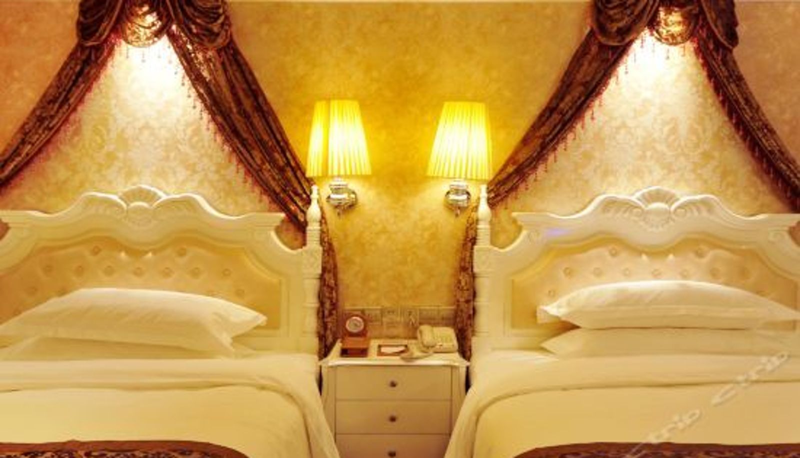 Superior room - Royal Castle
