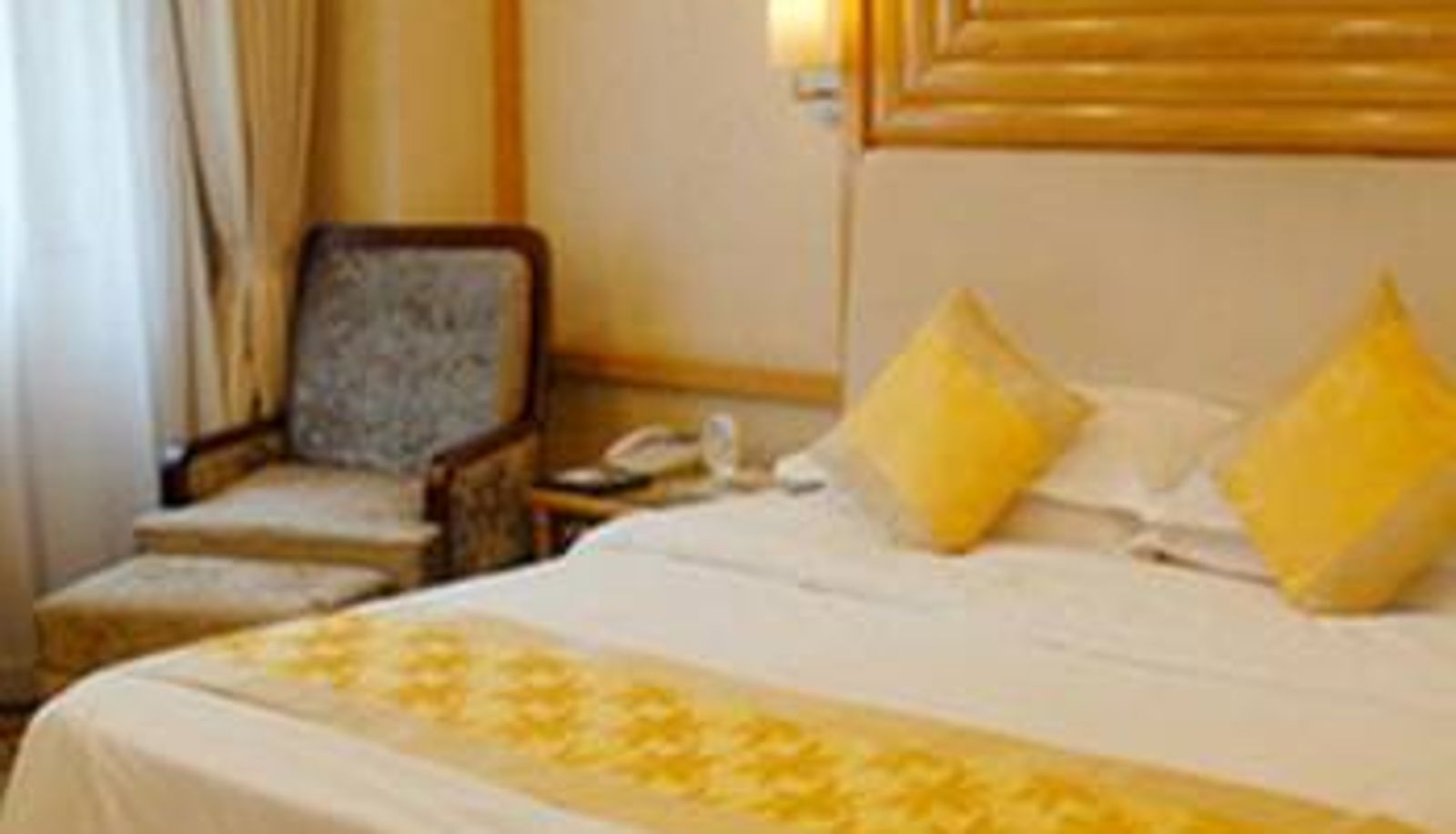 Zimmer - The Sunlight Hotel