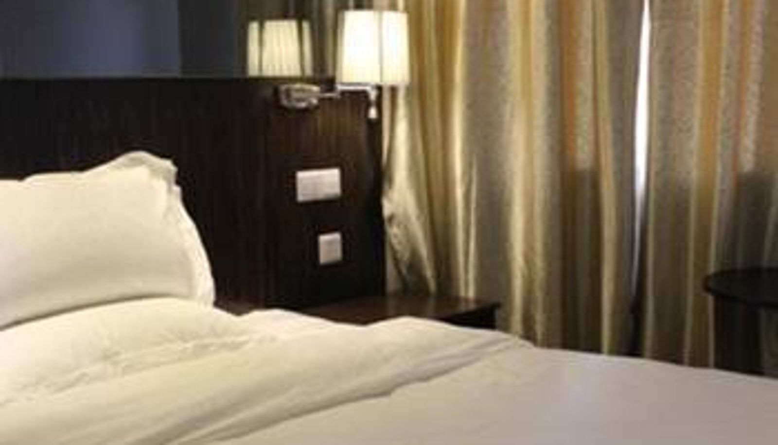 Zimmer - Elma Fashion Hotel (West Square Branch of Railway Station)