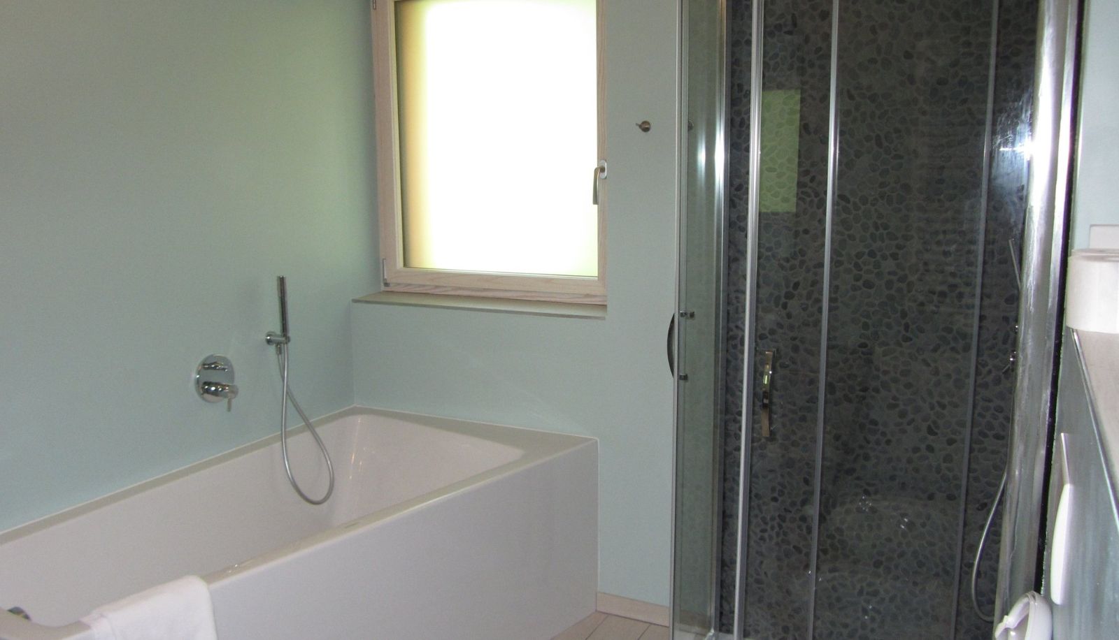 Badezimmer - Maria Schnee