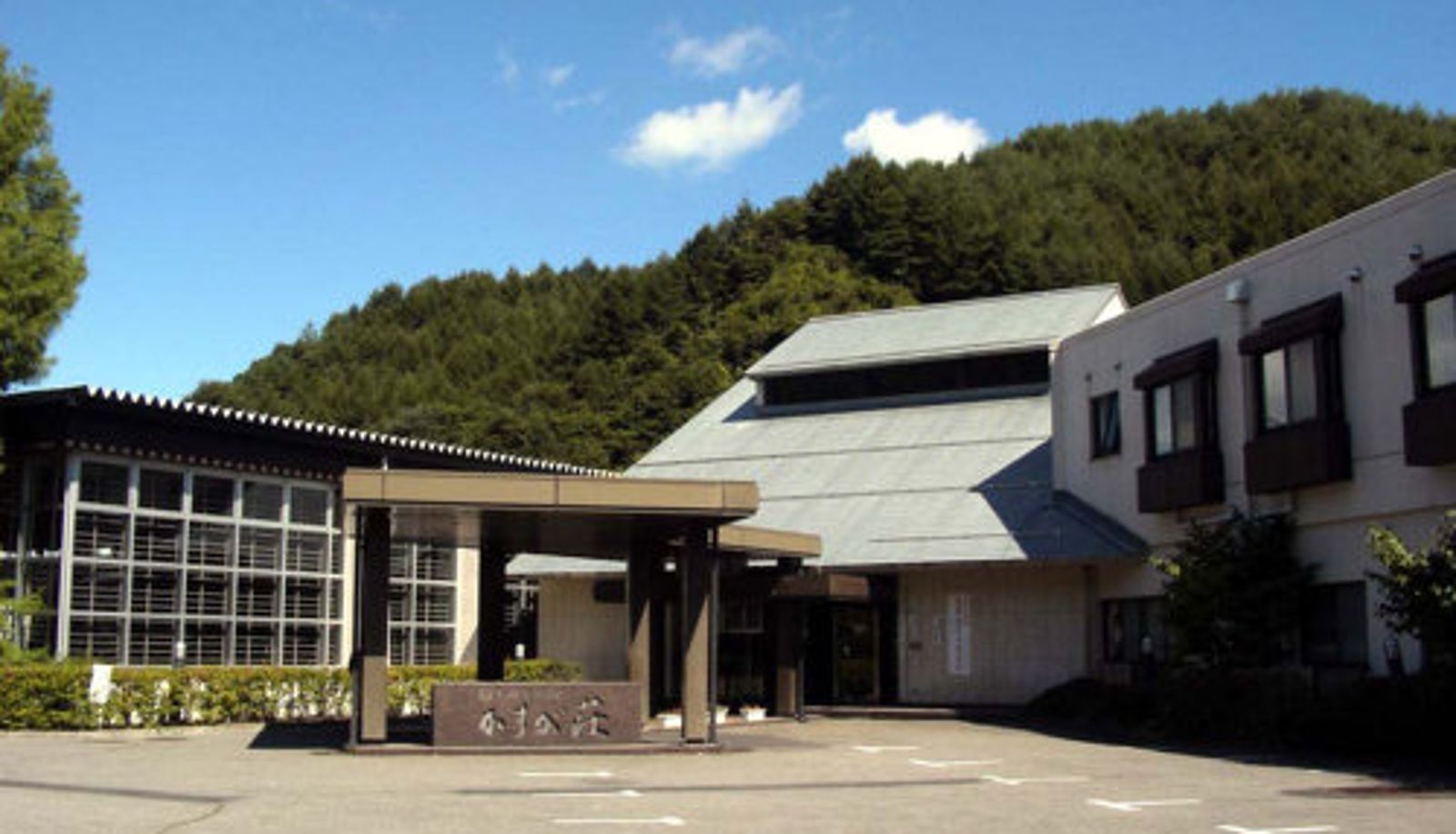 Außenansicht - (RYOKAN) Shinshu Saku Kasuga Onsen Kasuga no Mori
