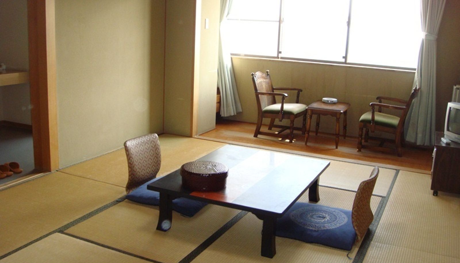Pokój z widokiem na morze - (RYOKAN) Koen Mizuno