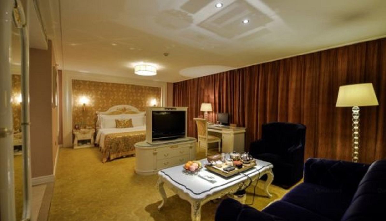 Suite - Grand  Horhor Hotel