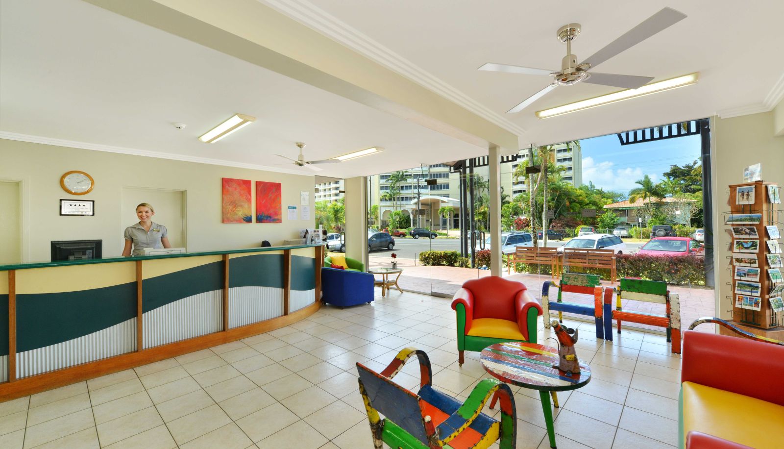 Reception - Cairns Queenslander Hotel and Apartments