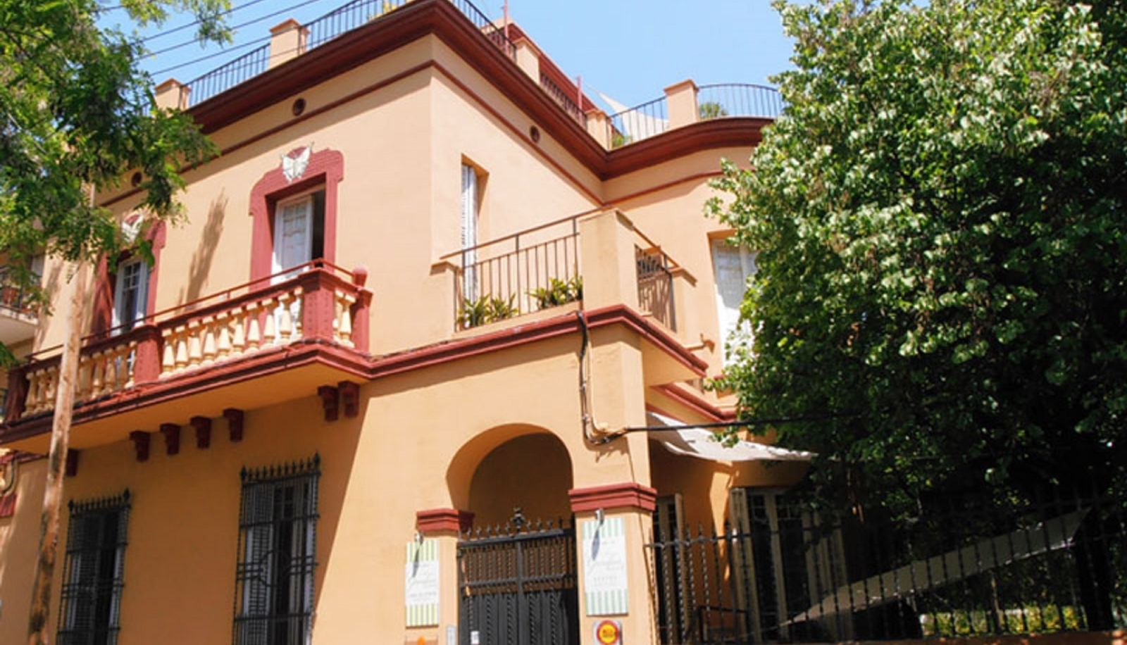 Area esterna dell'hotel - Feetup Garden House Hostel Barcelona
