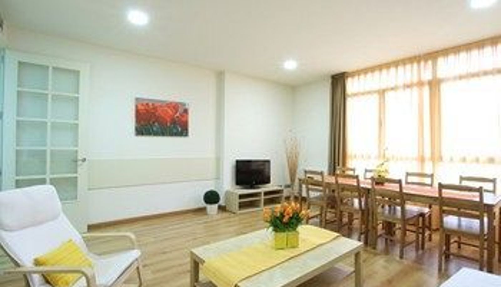 Info - Apartments Barcelona Station