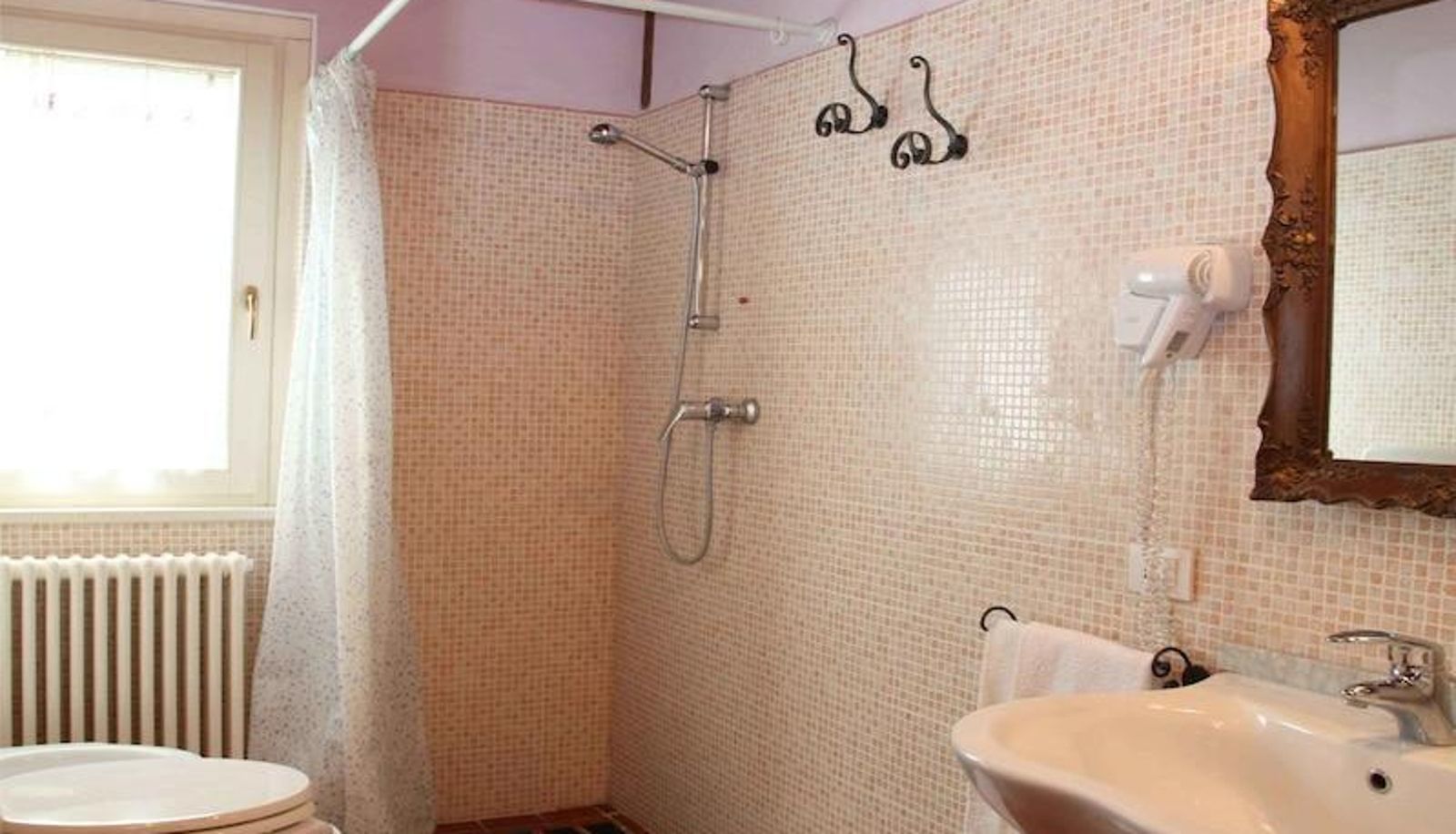 Bathroom - La Celletta Country House