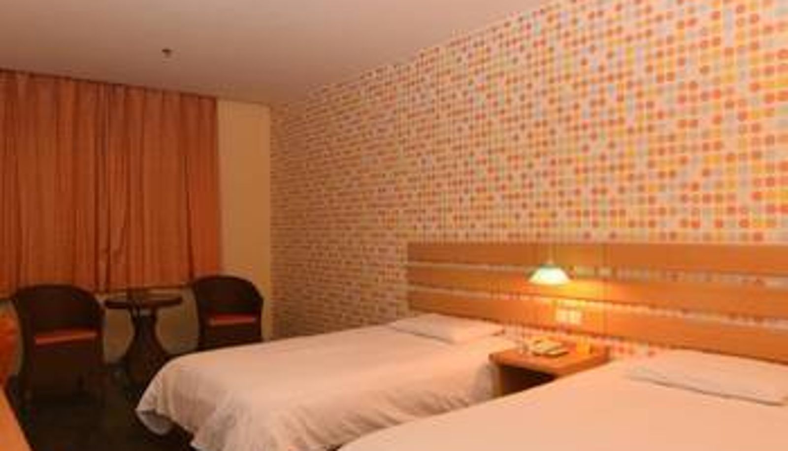 Room - Home Inn · Neo (Sanyan Bus Station on Renmin South Road in Shiyan)