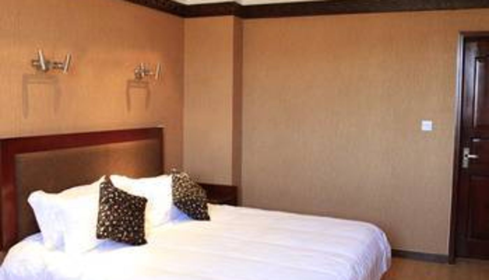 Room - Padma Chumig Garden Hotel
