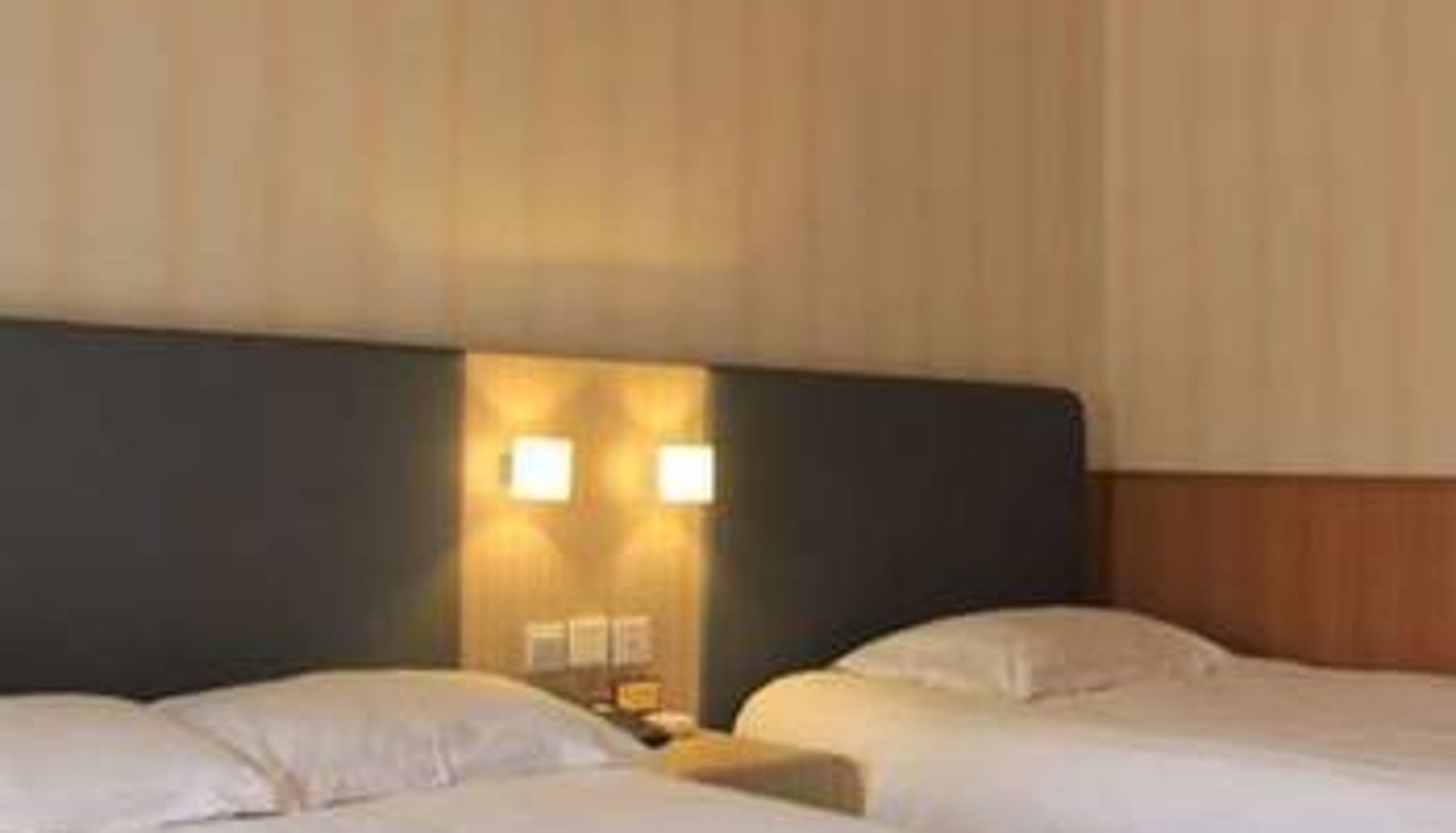 Camera - Hanting Hotel (Shanghai Xujiahui Tianlin Road)