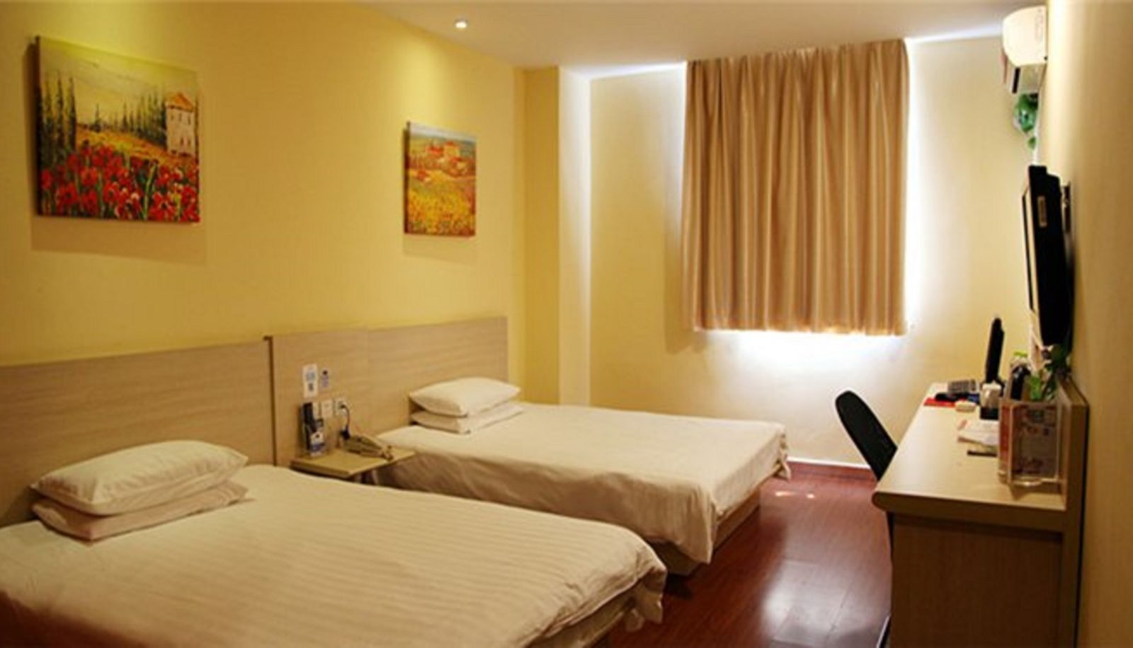 Vista interna - Hanting Hotel Yunan Subway Station
