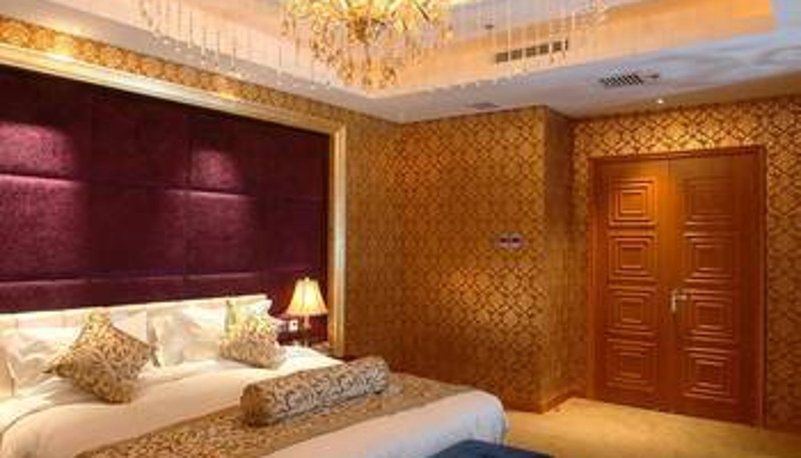 Zimmer - Yihe Shenhua Spa Theme Hotel