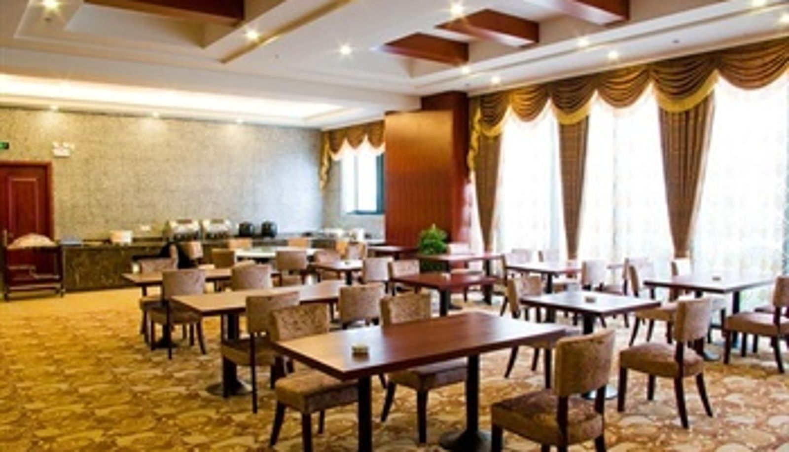 Ontbijtzaal in het restaurant - Xisheng Holiday Inn
