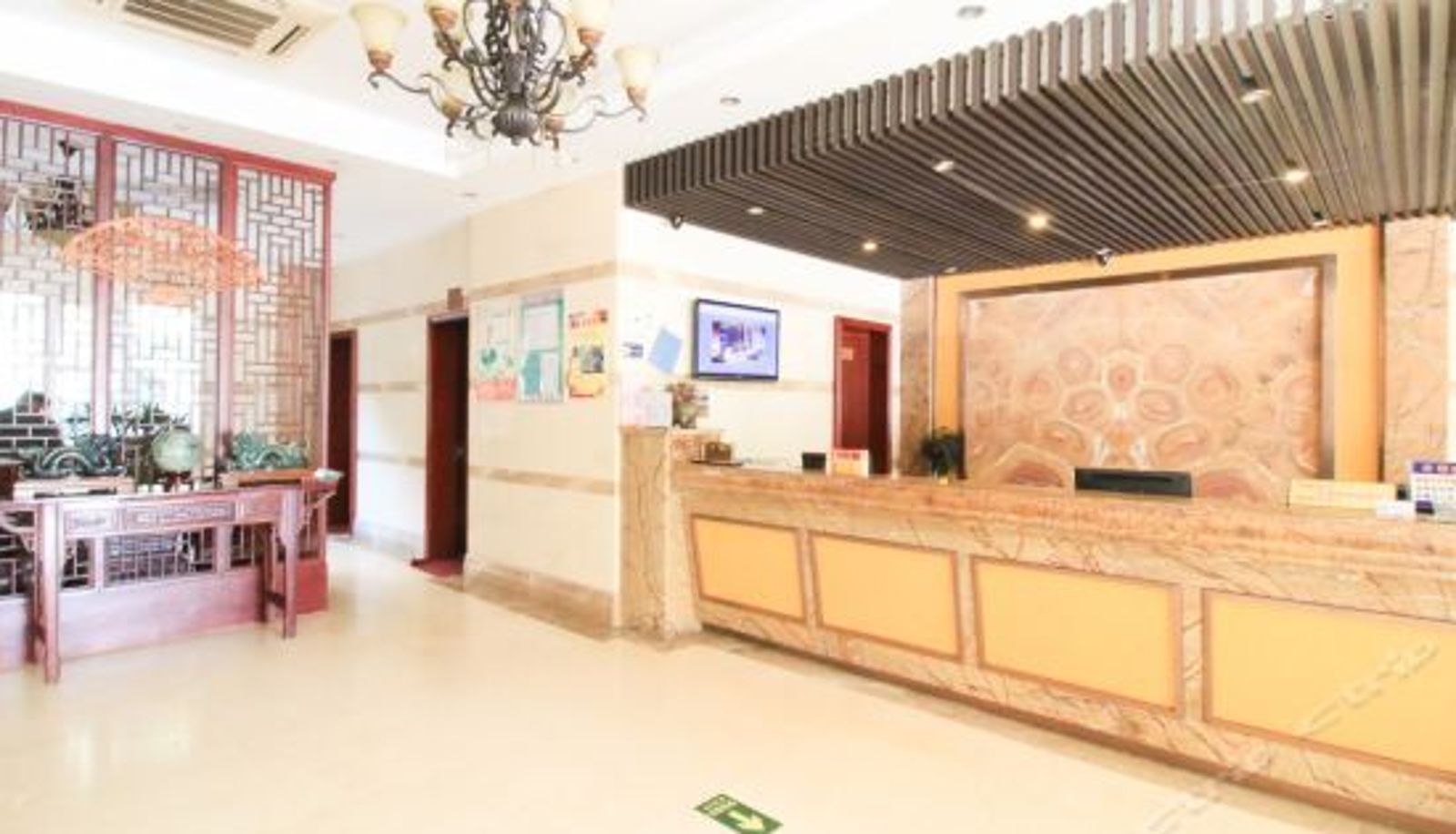 Recepcja - Park Hotel (Jinhua High-speed Railway Station South Square)