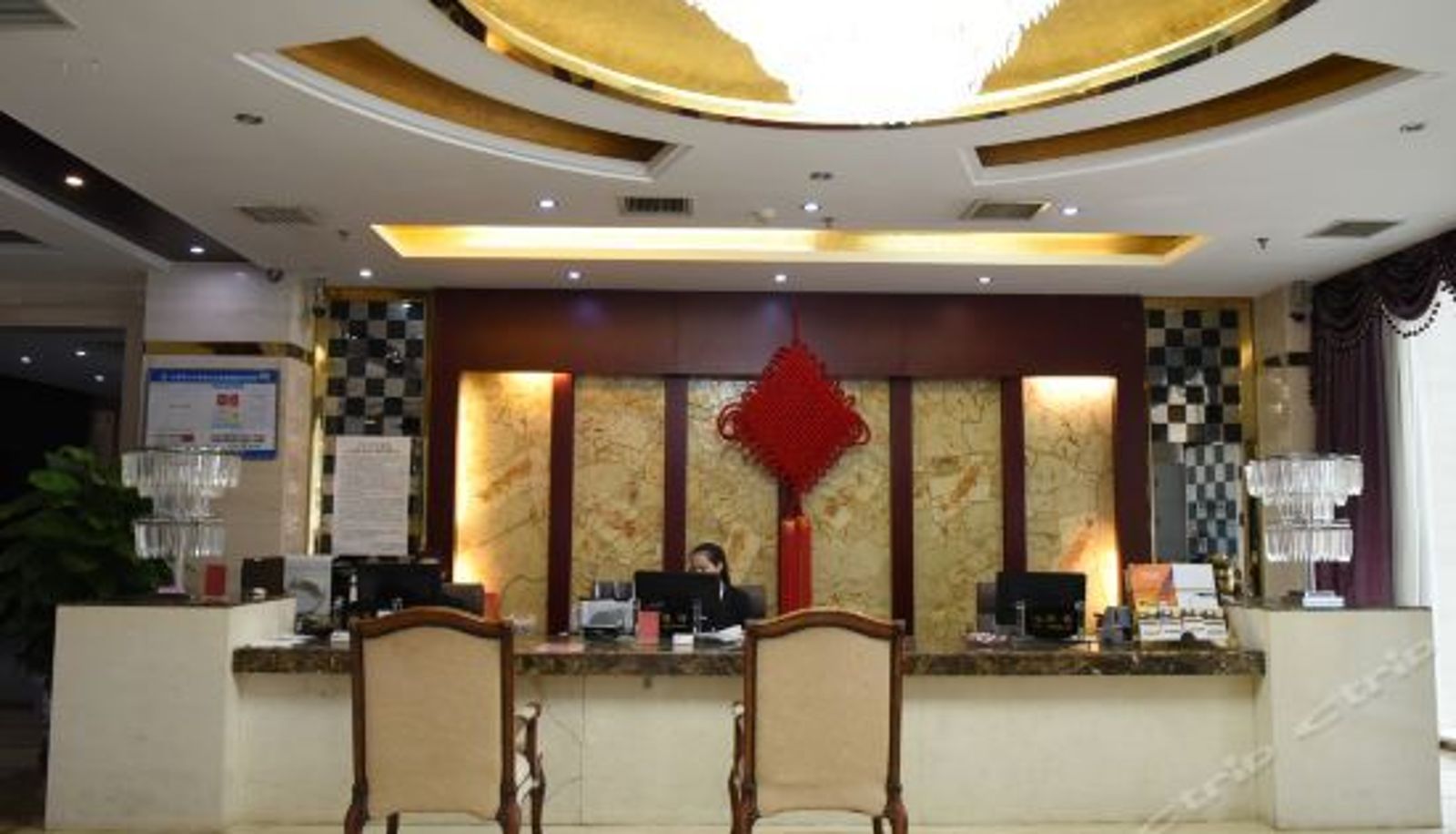 Rezeption - Xinlehui Hotel