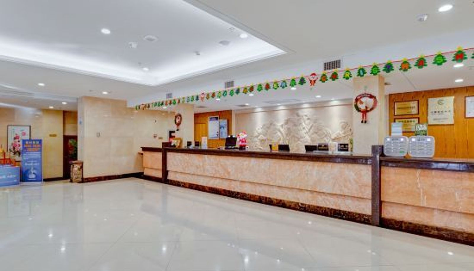 Rezeption - Yong Cun Hotel (Xi'an Bell Tower)