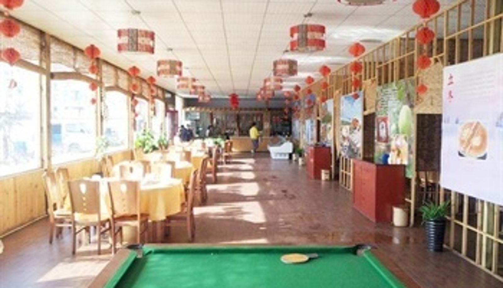 Sala prima colazione all'interno del ristorante - Zhengzhou Lianhu Holiday Hotel