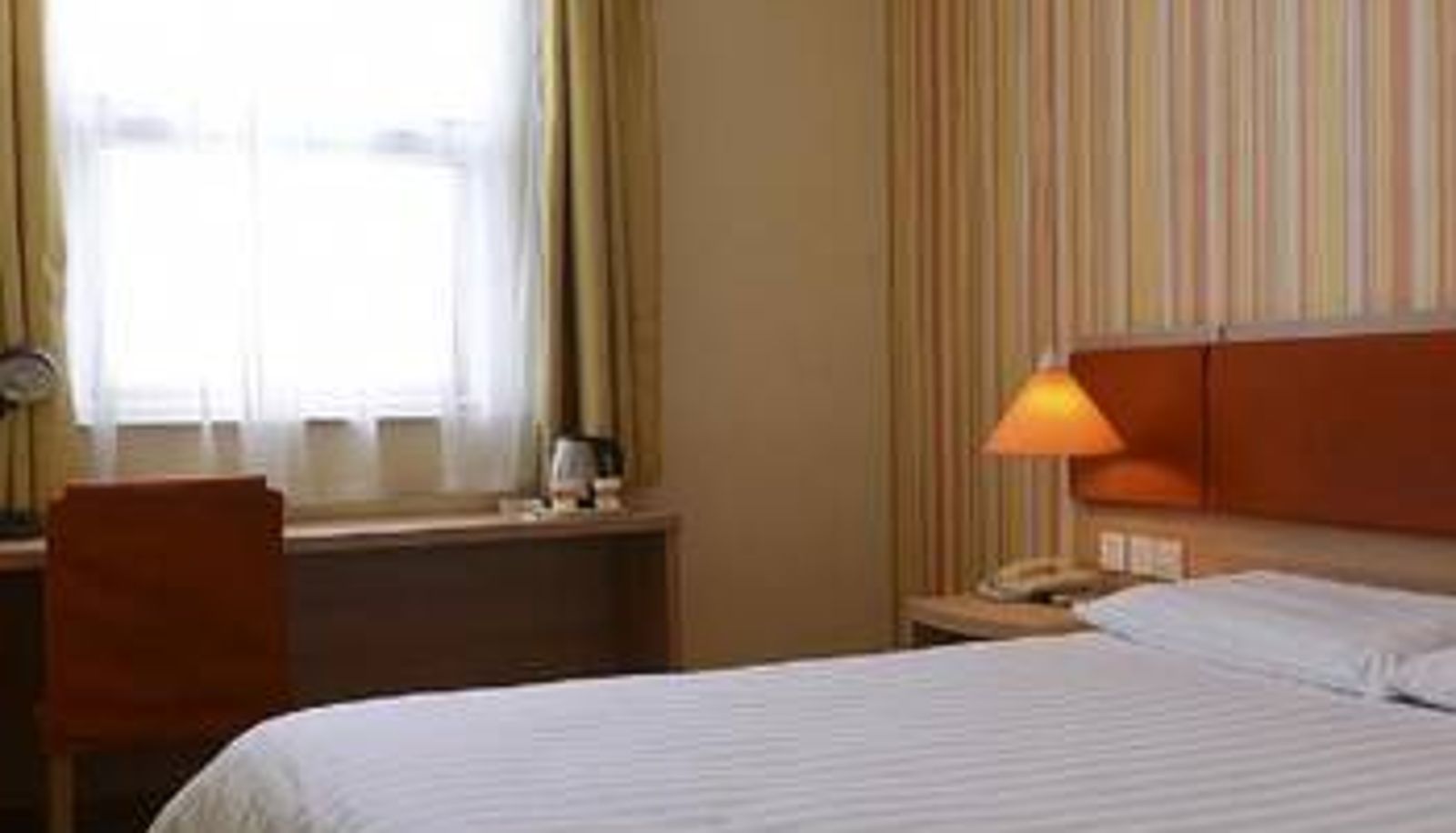 Zimmer - Home Inn · Neo (Beijing Changping Gymnasium Store)