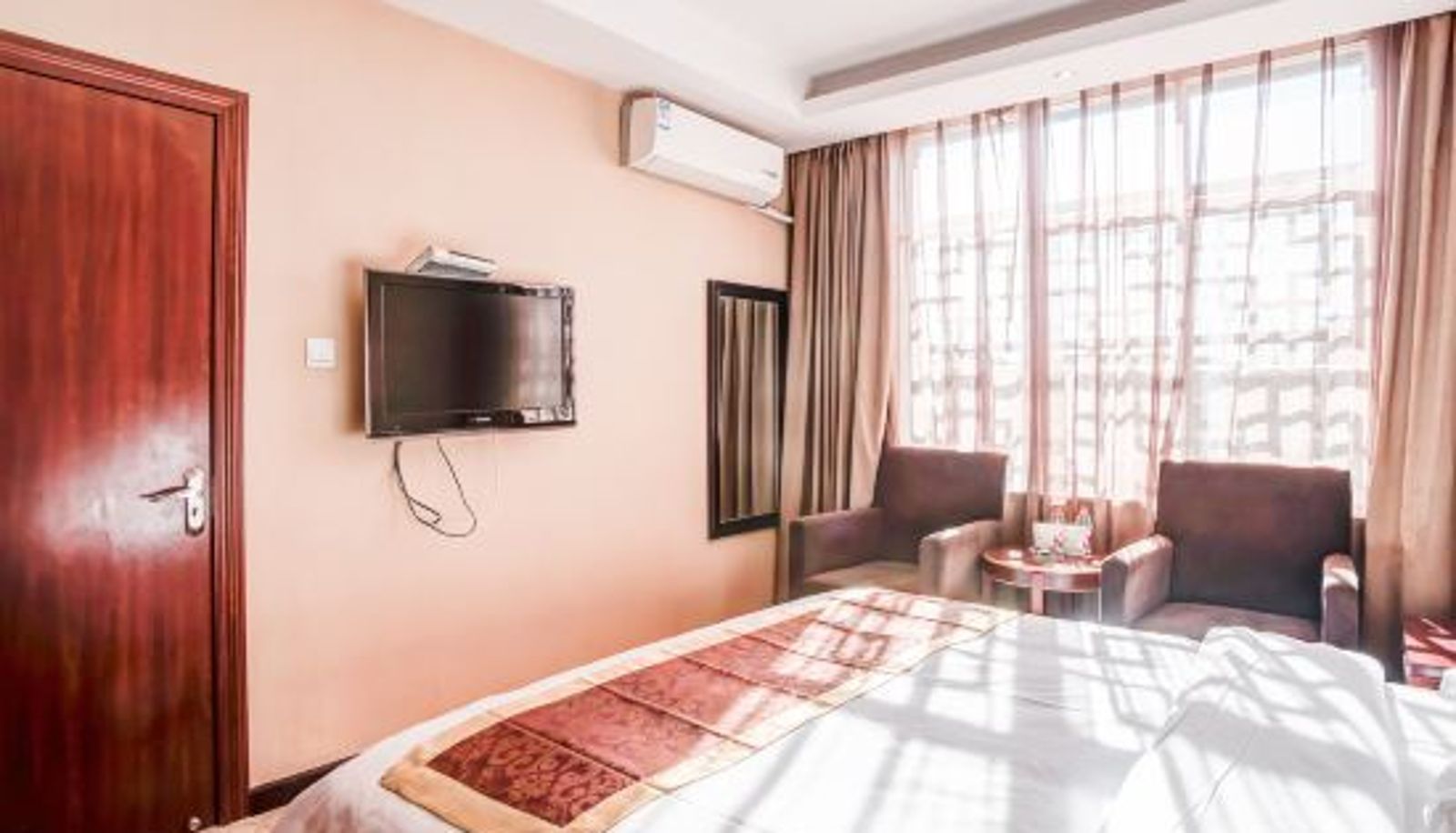 Business room - Vanray International Resort