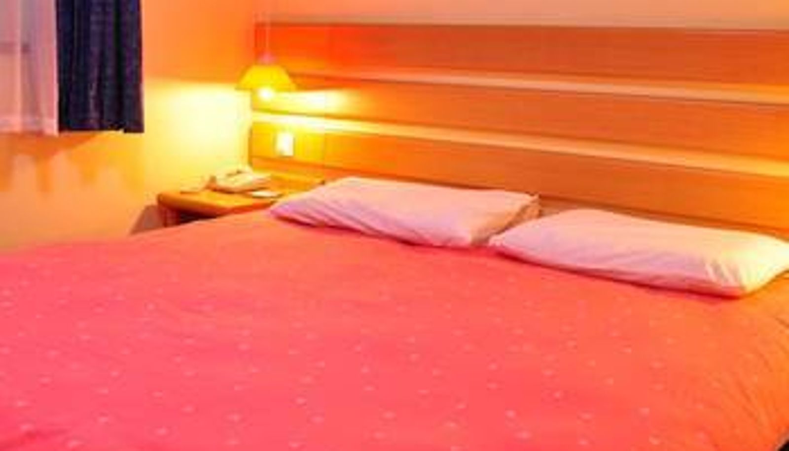 Kamer - Home Inn · neo (Wuhan University Guangbutun Metro Station)