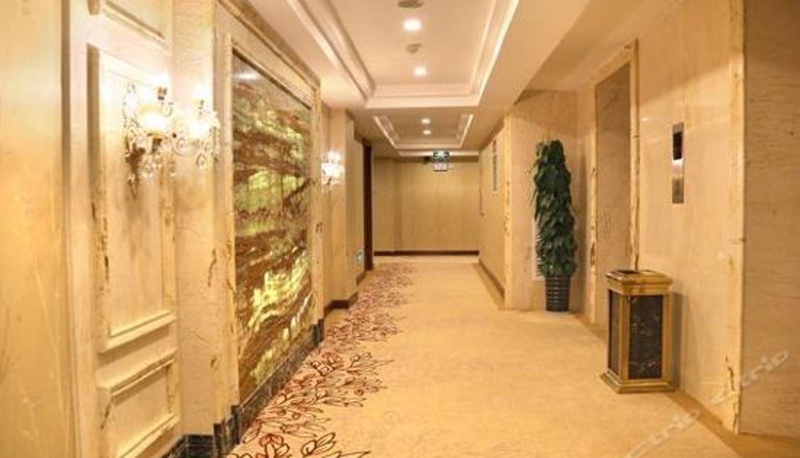 Reception - Yuhuayuan Hotel
