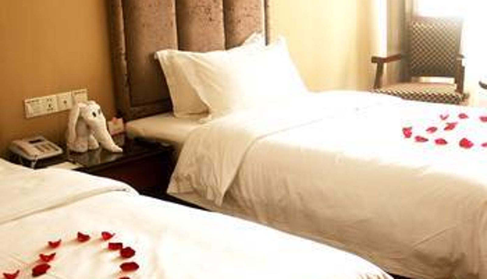Widok na zewnątrz - Huaxin Hotel