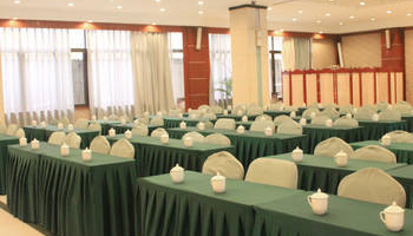 Sala de conferencias - Chengdu)  Chunxi Road Rongcheng Hotel (Tianfu Square Subway Station