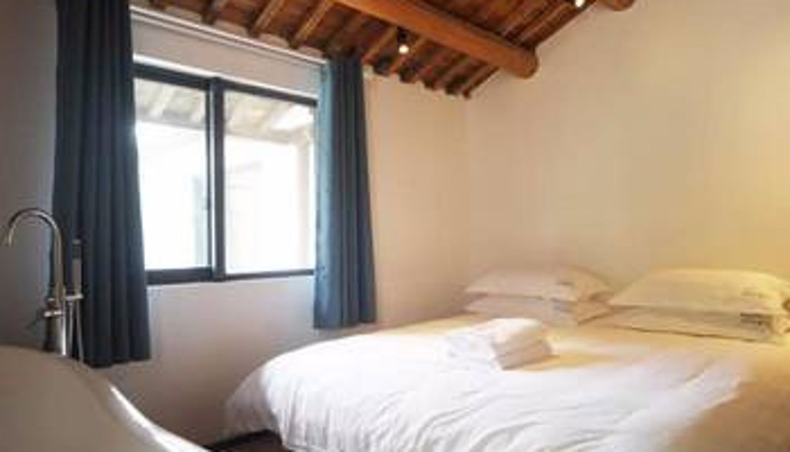 Room - Flourish Grass Across The Filed Guest House