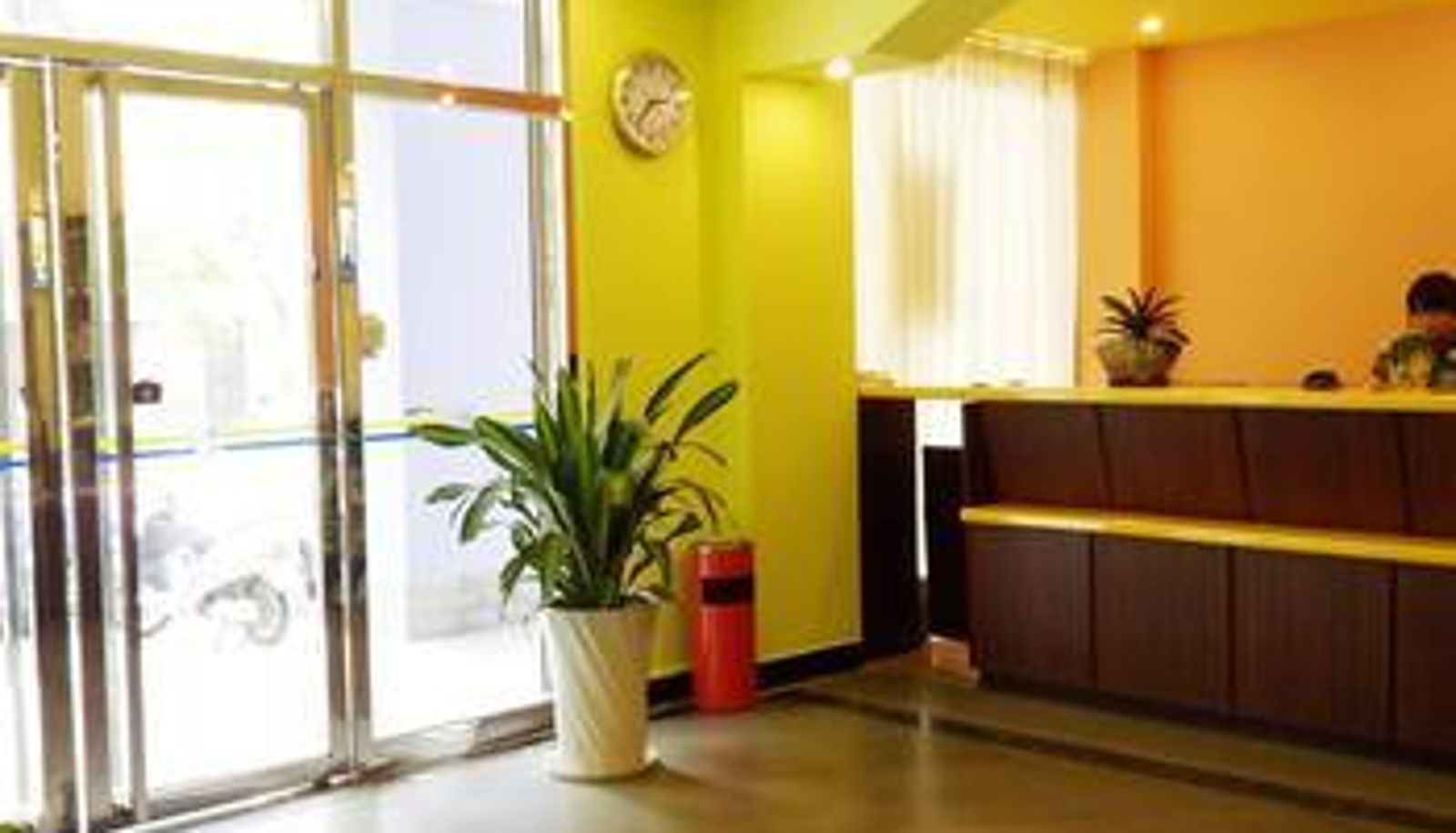 Hal - Tucker China Hotel (Hefei IKEA Fortune Plaza Store)
