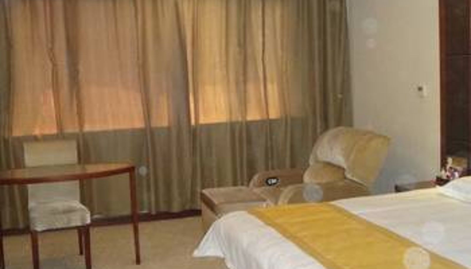 Zimmer - GME Hotel (Hefei Economic Development Zone Mingzhu Square Jinzhai South Road)