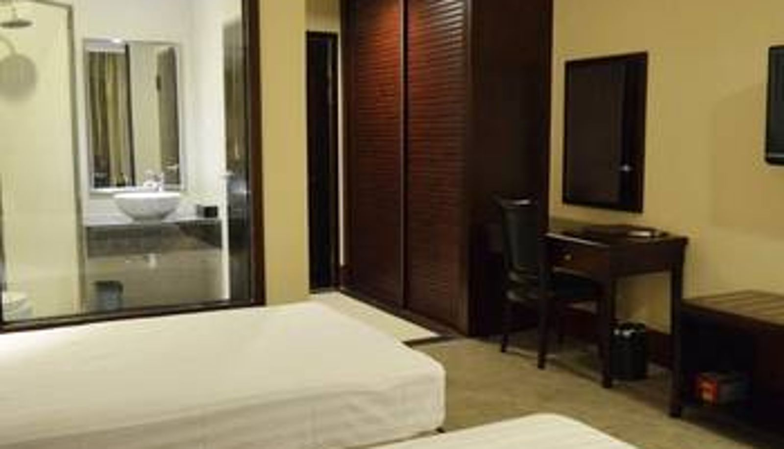Room - Huangguan Holiday Inn