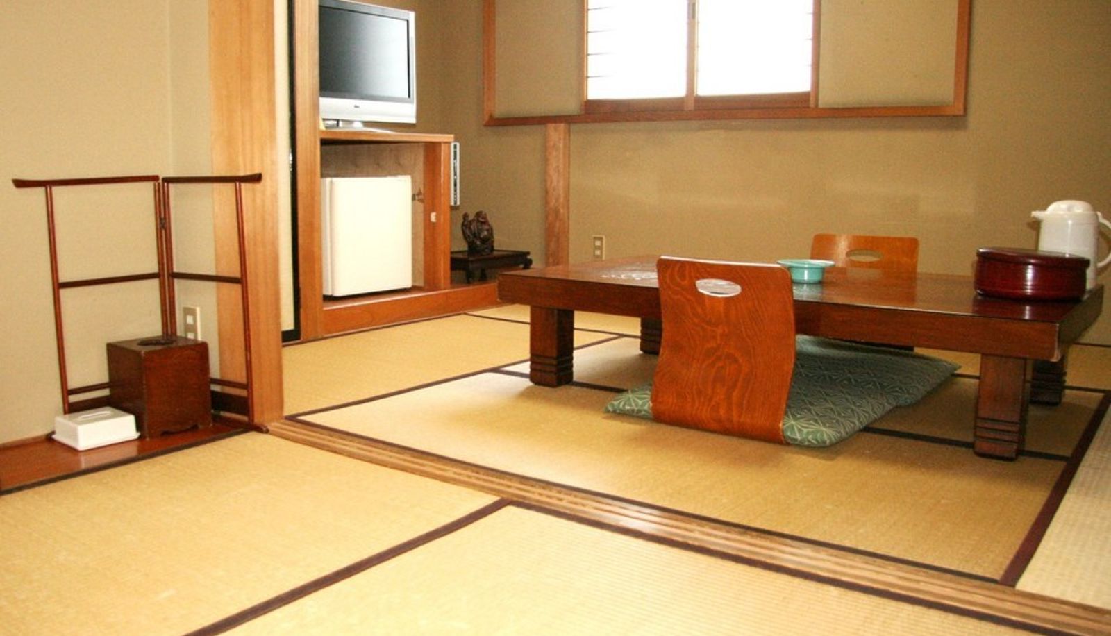 Kamer met uitzicht op de rivier - Nakamachi niaru Hotel Ikedaya