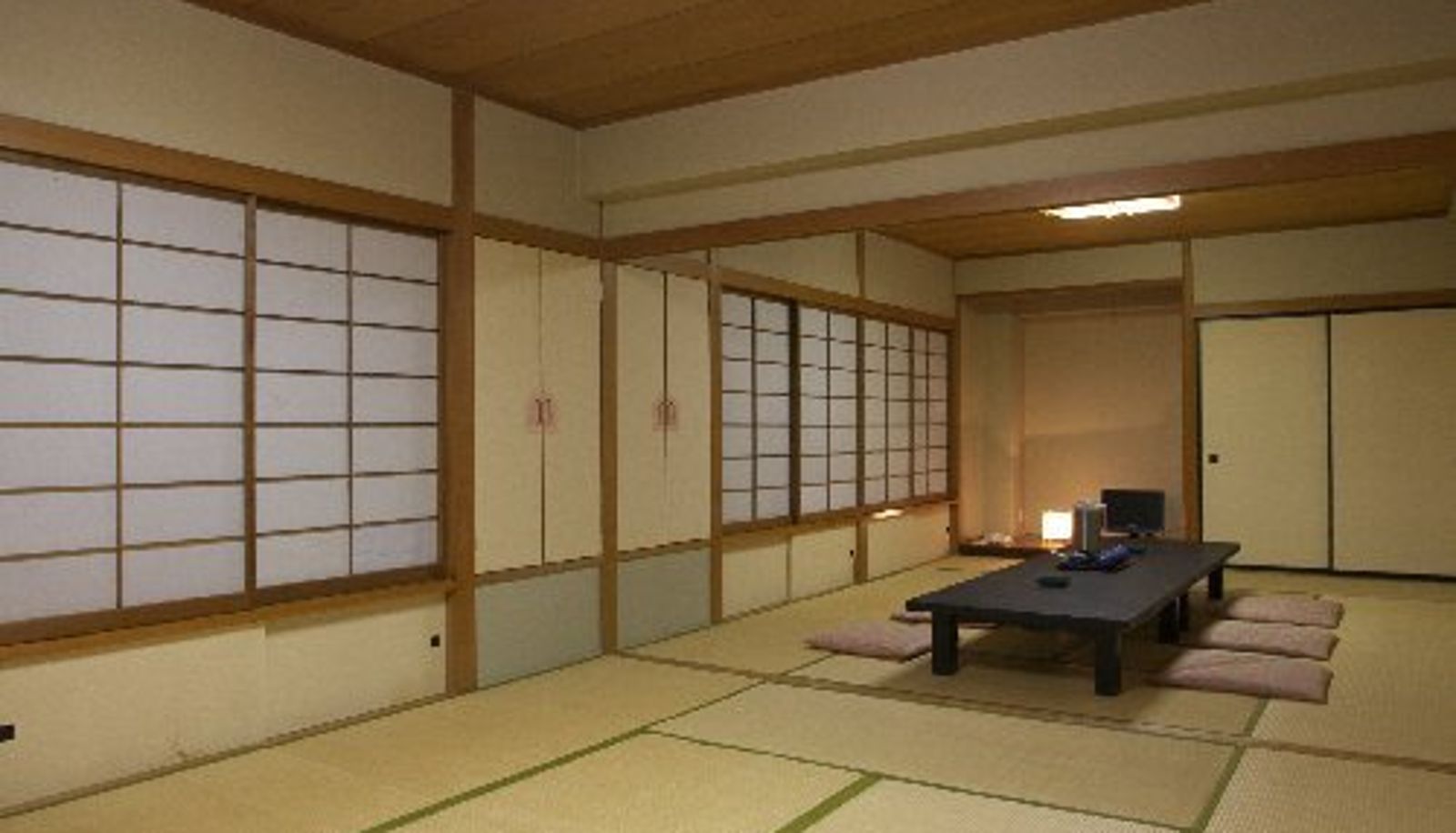 Standard room (double) - Hotel Numazu Castle