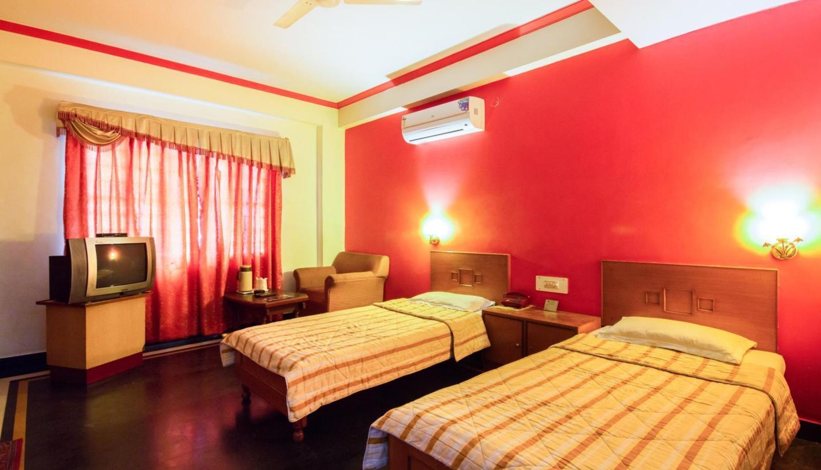 Info - Hotel Kohinoor