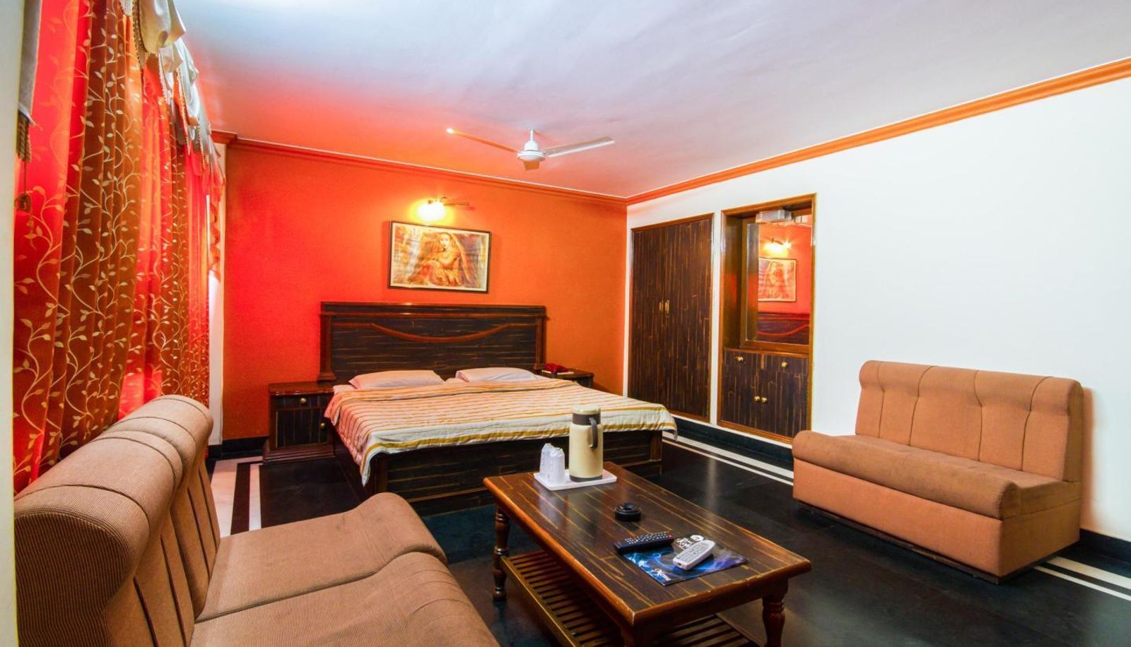 Info - Hotel Kohinoor