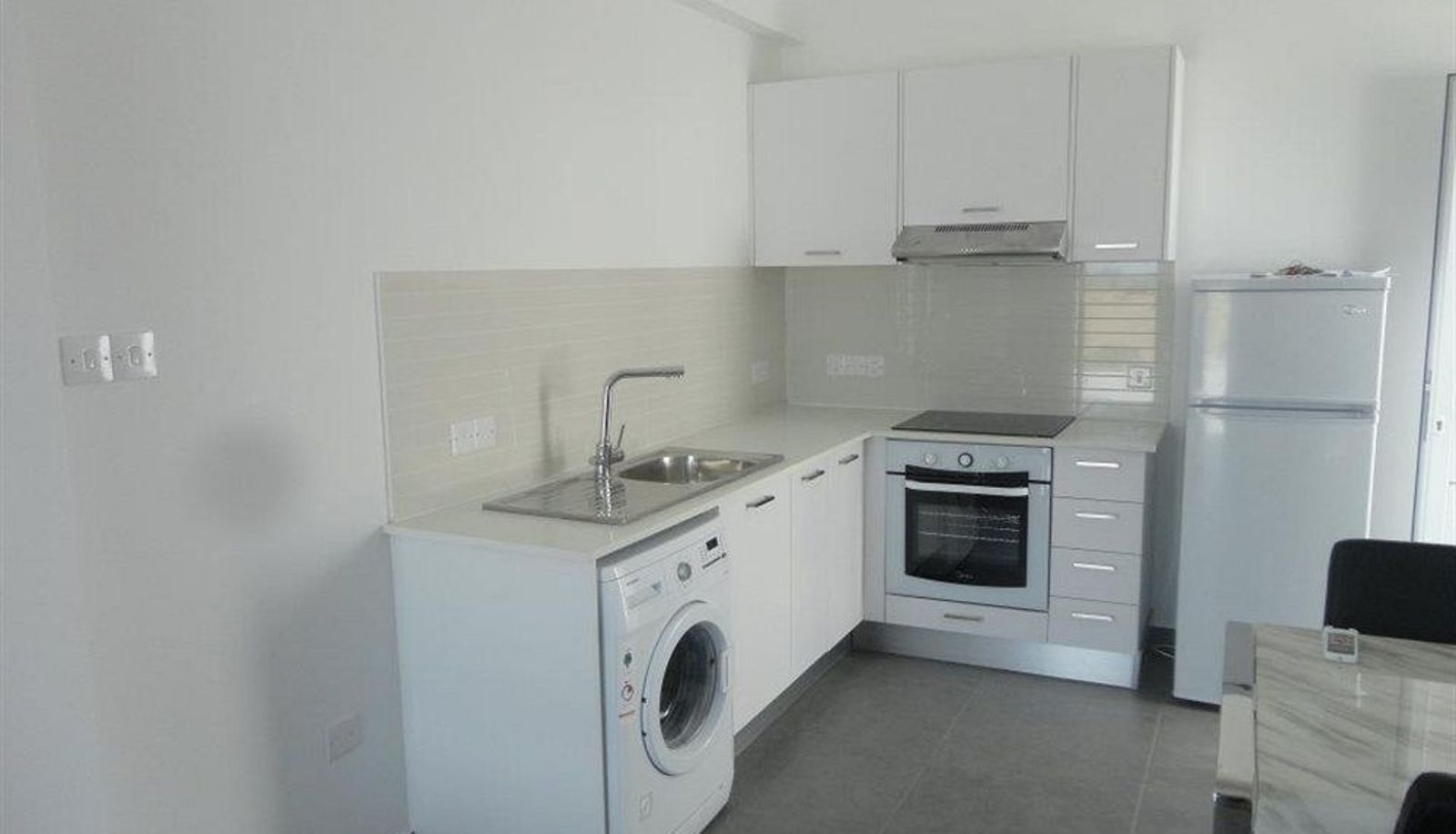 Apartamento - High View Gardens