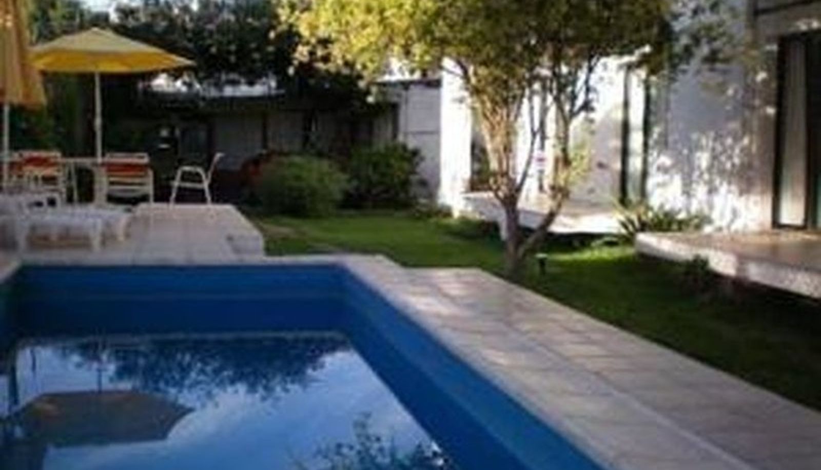 Piscina - Paradise Departamentos