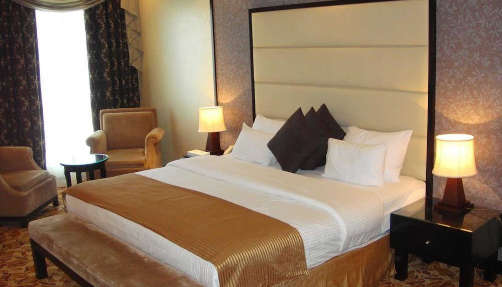 Standardzimmer - Paragon Hotel