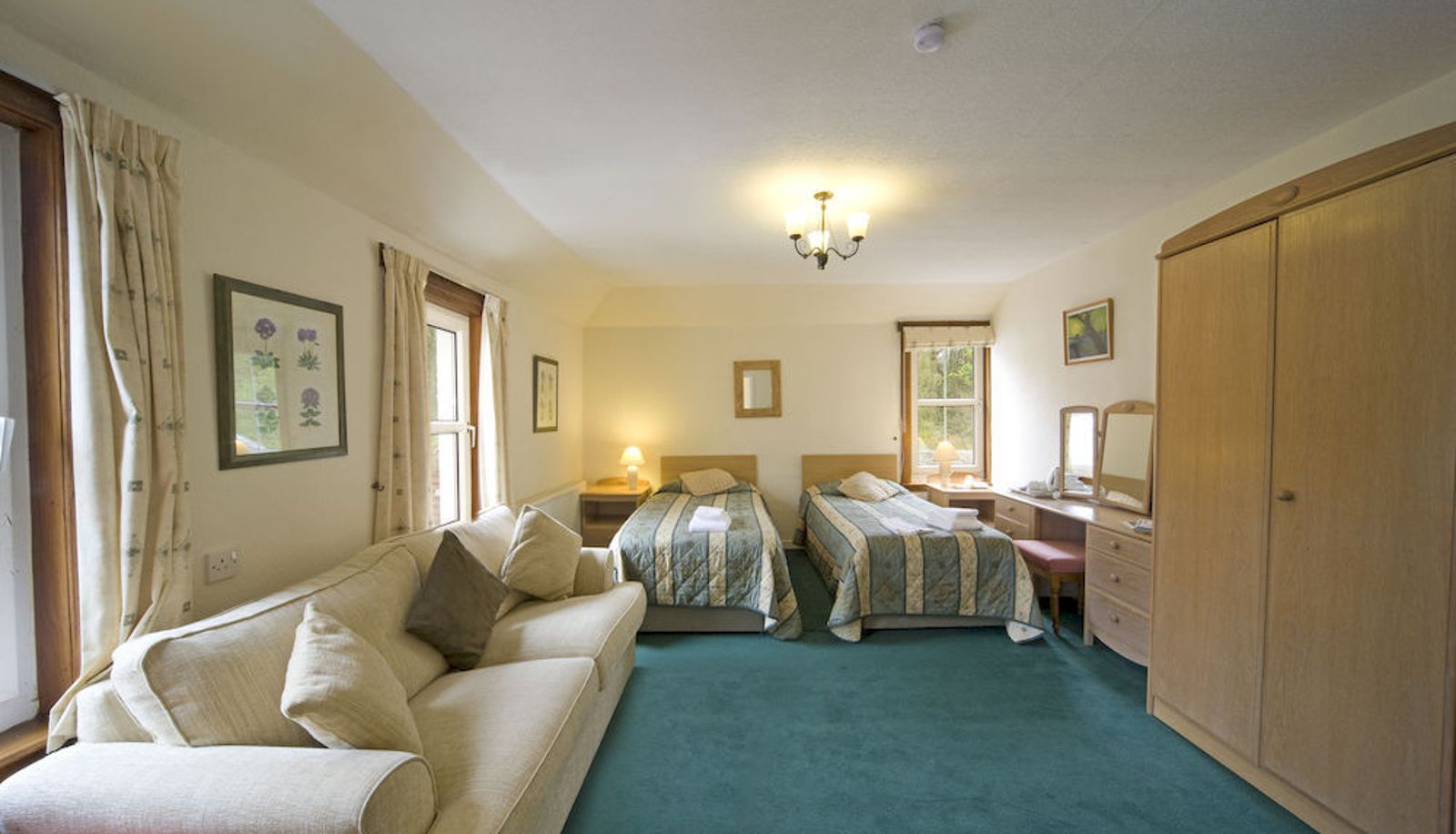 Standard room - Loch Leven Hotel
