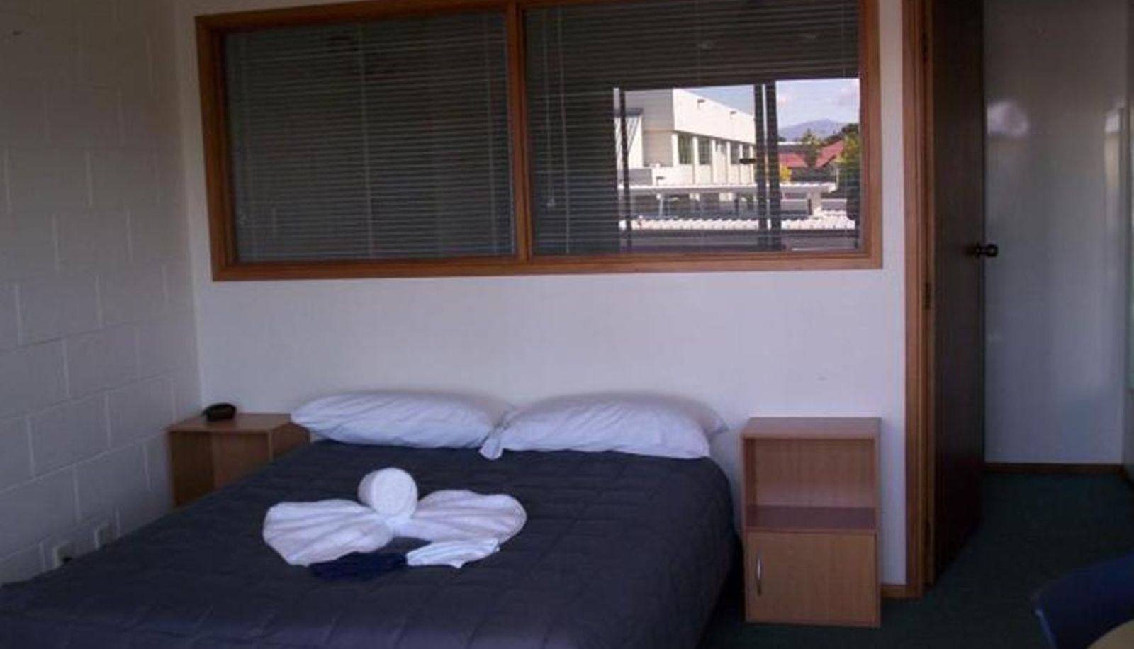 Info - Broadway Motor Inn