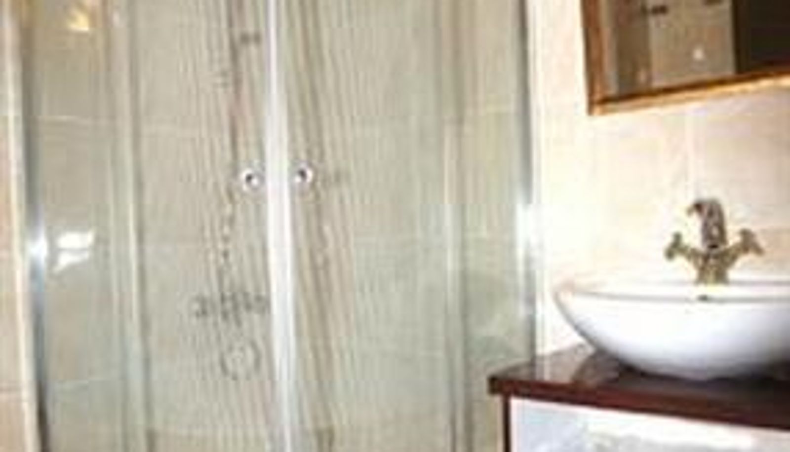 Info - Wallabies Aquaduct Hotel