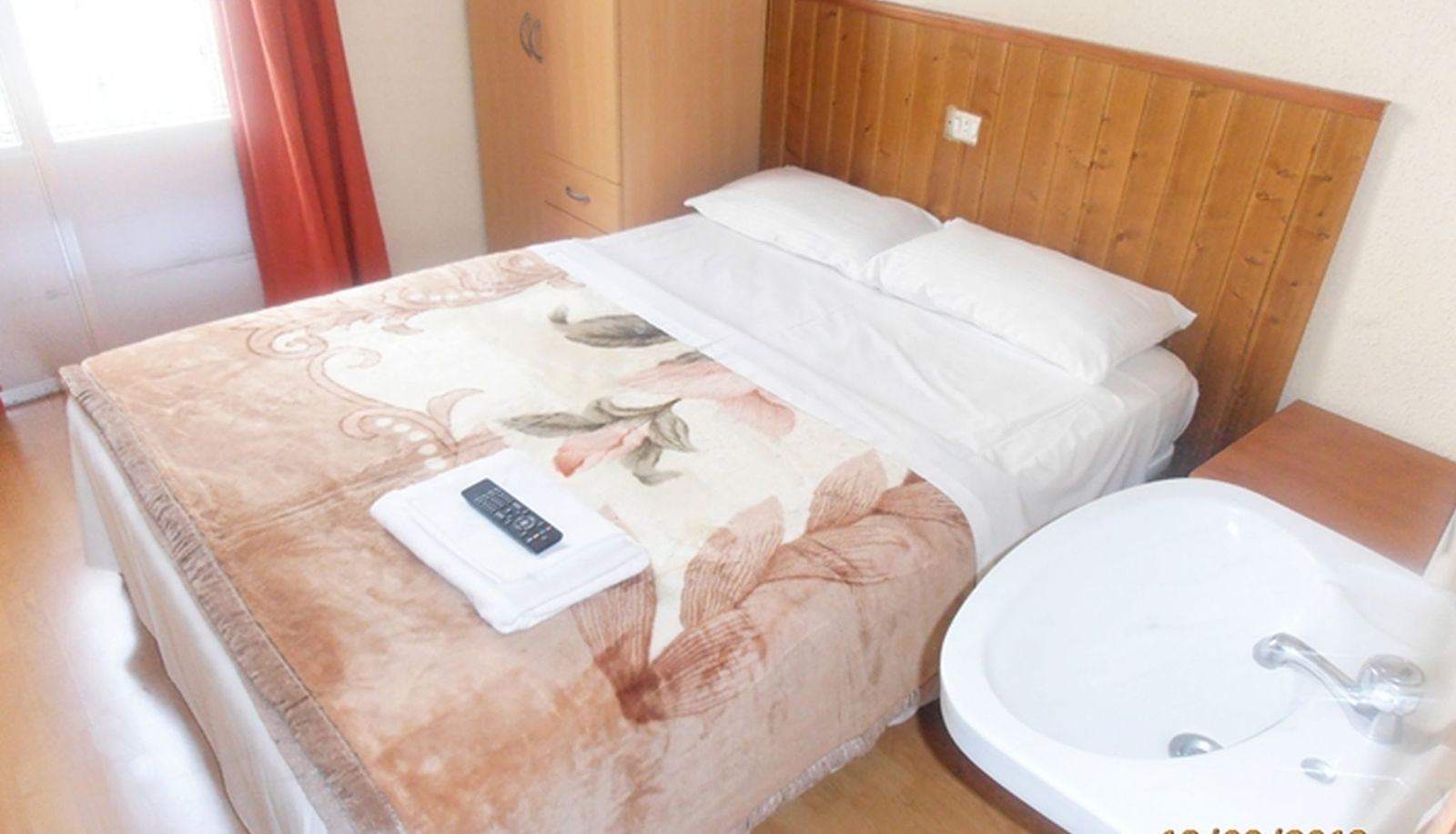 Standard room (double) - Hostal Numancia