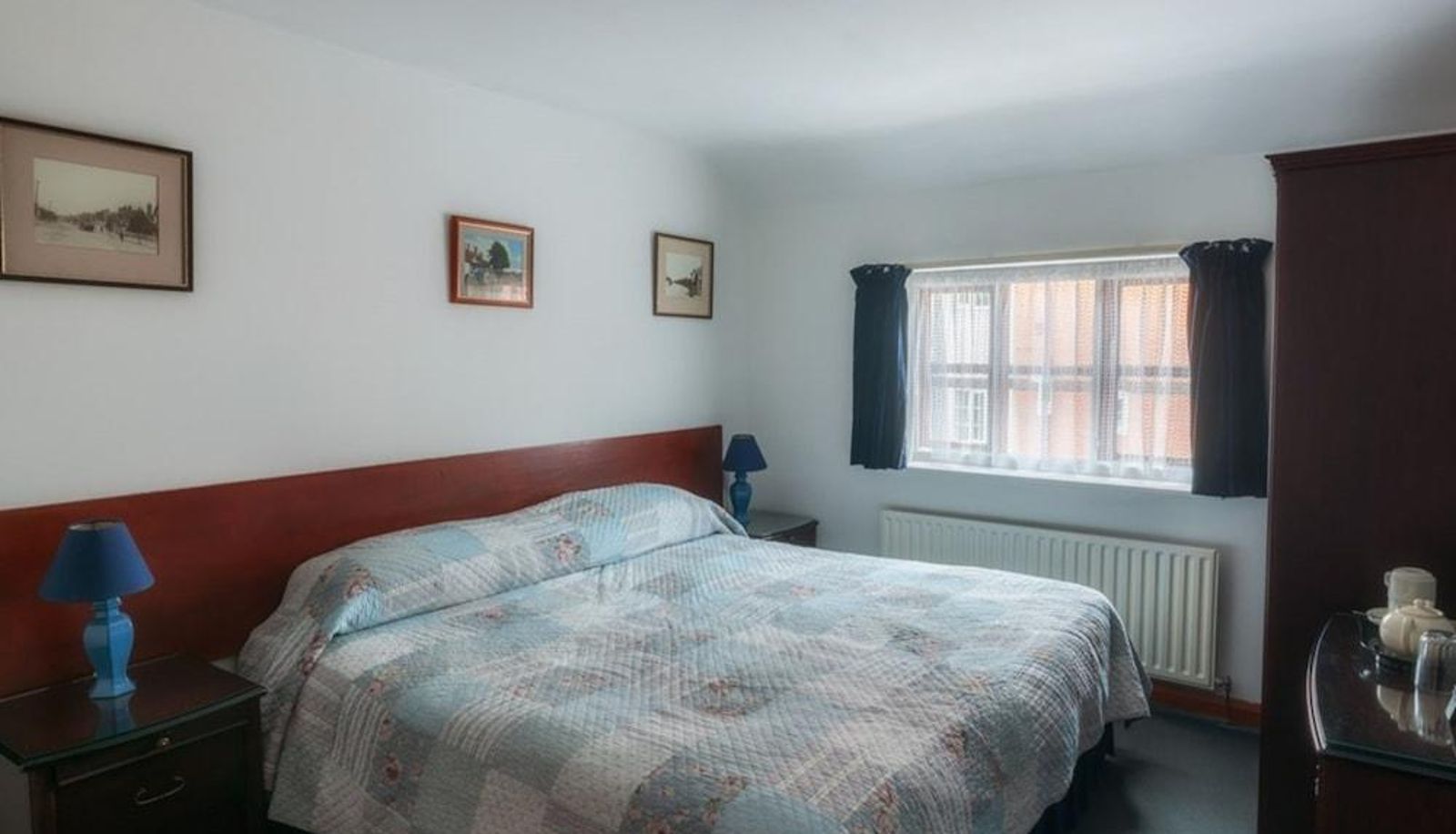 Camera standard - Bridge House
