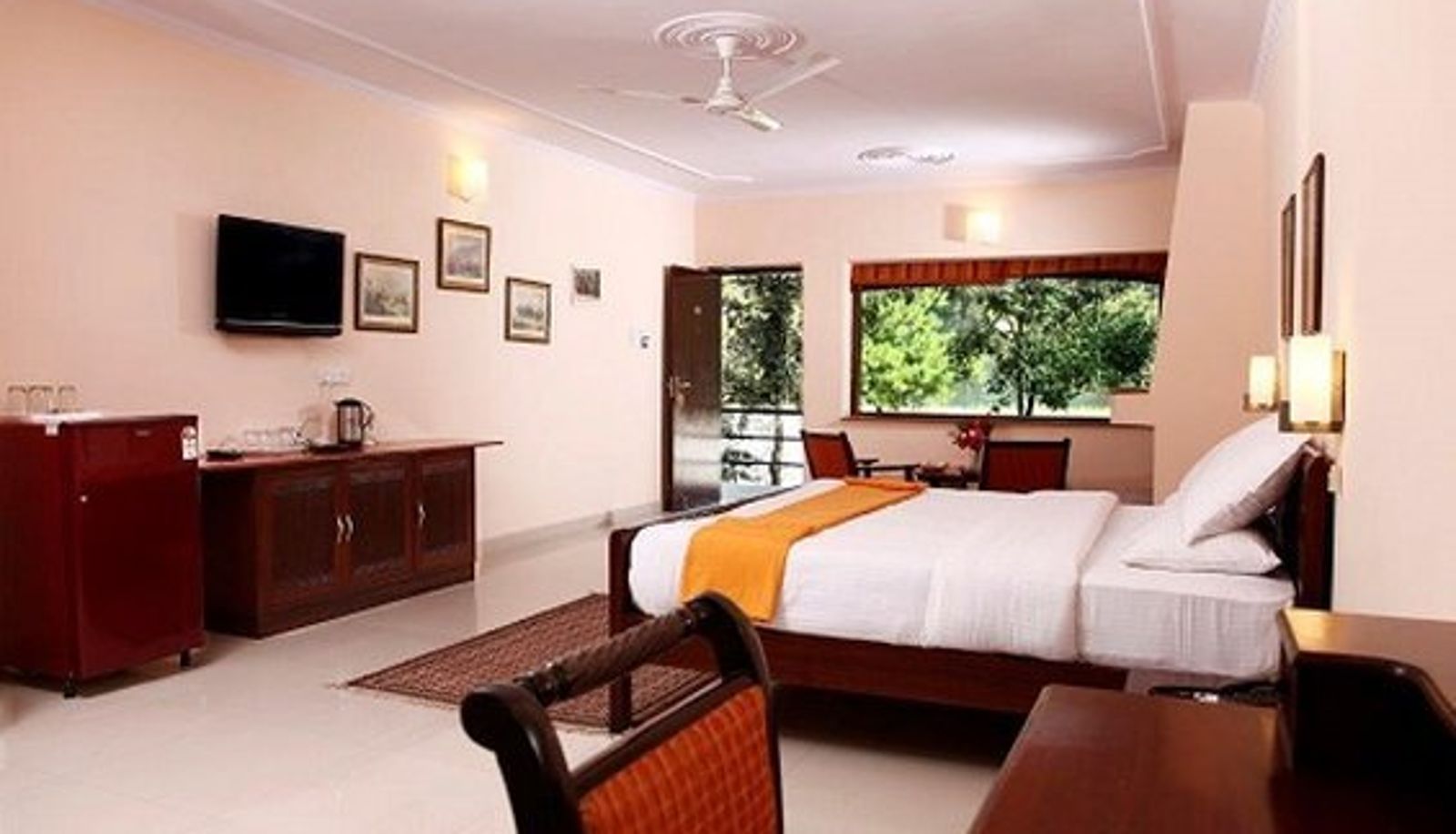 Room - Corbett Riverside Resort